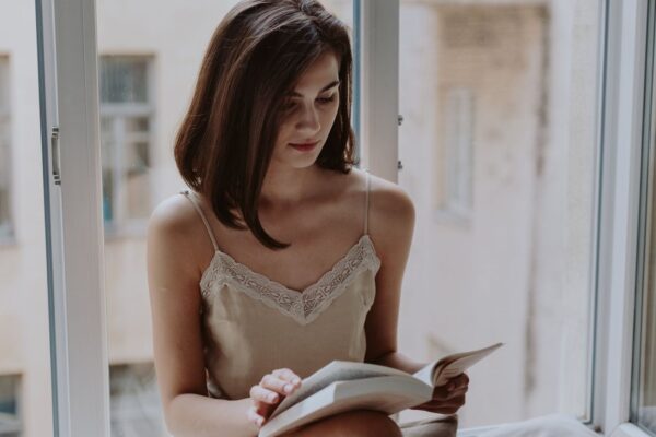 Préférer la solitude à une vie sociale : choix sain ou signal d&rsquo;isolement ?