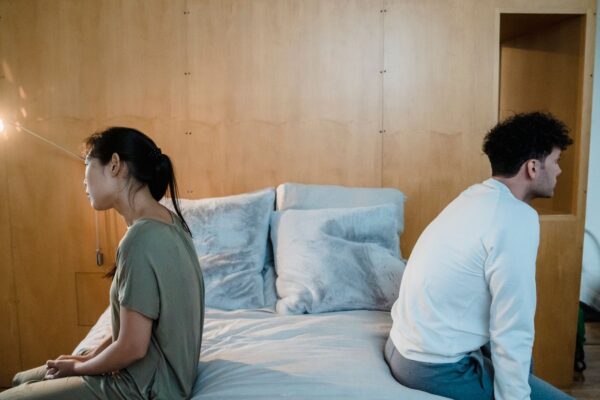 Manque d’empathie : signes, causes et limites à poser